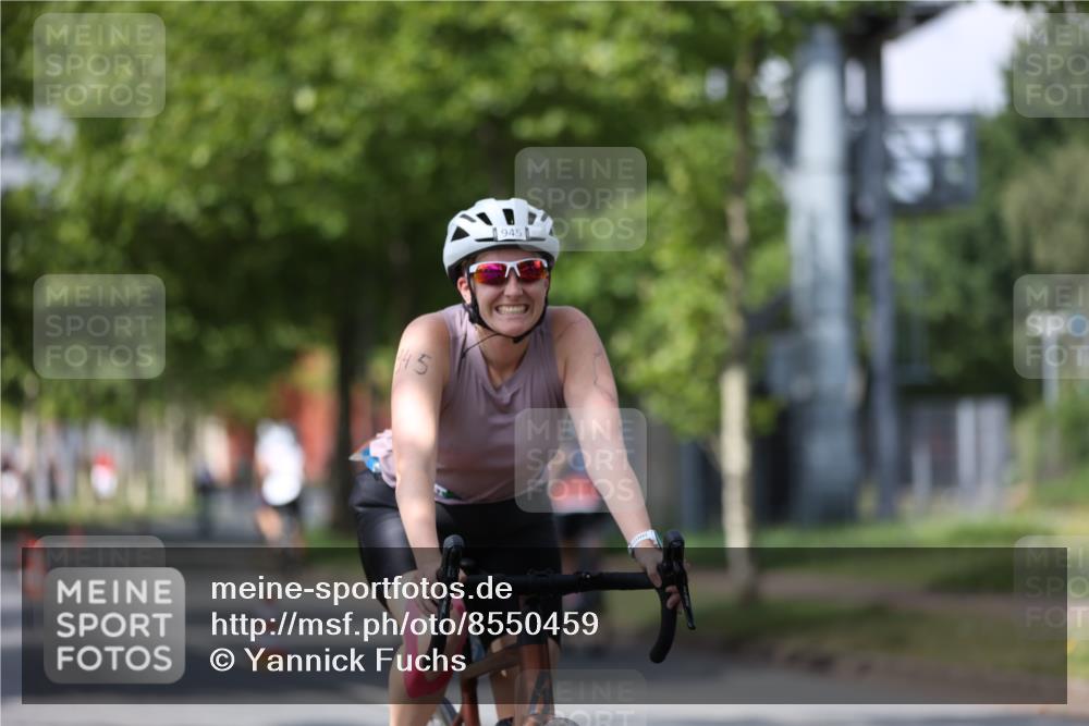 10.08.2025 - GEWOBA Citytriathlon Bremen Yannick Fuchs http://msf.ph/oto/8550459 10.08.2025 12:23:35 Radfahren 696, 746, 754, 797, 802, 831, 945, 953, 983 meine-sportfotos.de