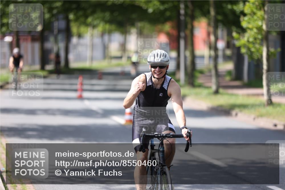 10.08.2025 - GEWOBA Citytriathlon Bremen Yannick Fuchs http://msf.ph/oto/8550460 10.08.2025 14:13:35 Radfahren 14, 26, 44, 112, 175 meine-sportfotos.de