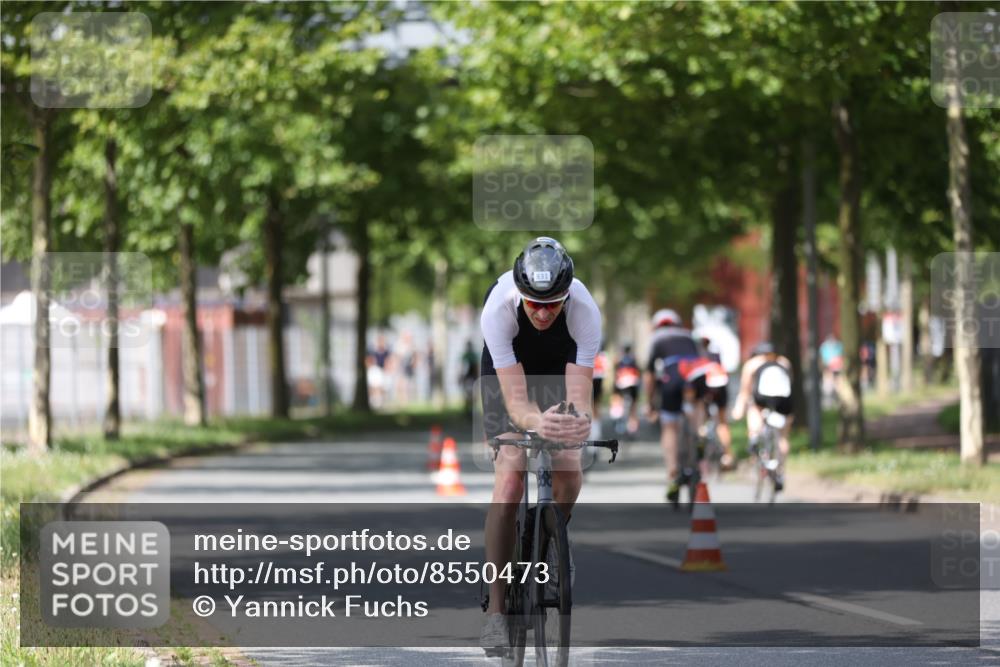 10.08.2025 - GEWOBA Citytriathlon Bremen Yannick Fuchs http://msf.ph/oto/8550473 10.08.2025 12:23:39 Radfahren 696, 746, 754, 797, 802, 831, 945, 983 meine-sportfotos.de
