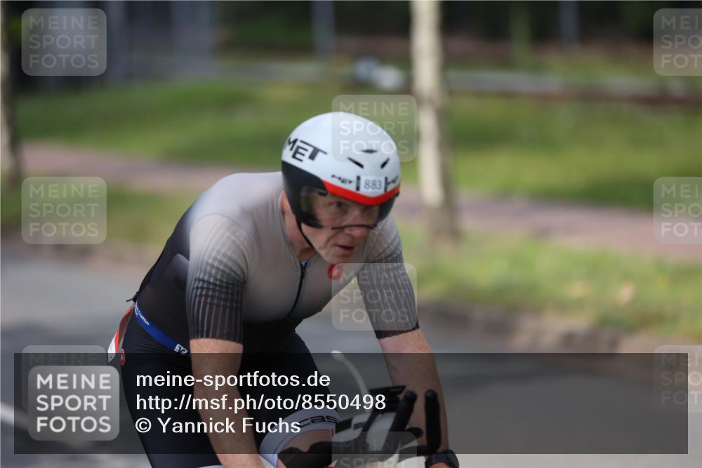 10.08.2025 - GEWOBA Citytriathlon Bremen Yannick Fuchs http://msf.ph/oto/8550498 10.08.2025 12:24:28 Radfahren 557, 613, 623, 650, 660, 705, 723, 724, 779, 809, 883, 925, 944, 964, 1006, 1036 meine-sportfotos.de