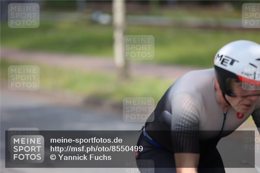 10.08.2025 - GEWOBA Citytriathlon Bremen Yannick Fuchs http://msf.ph/oto/8550499 10.08.2025 12:24:28 Radfahren 557, 613, 623, 650, 660, 705, 723, 724, 779, 809, 883, 925, 944, 964, 1006, 1036 meine-sportfotos.de