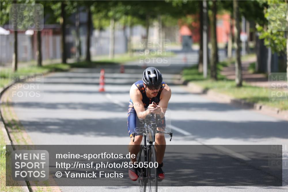 10.08.2025 - GEWOBA Citytriathlon Bremen Yannick Fuchs http://msf.ph/oto/8550500 10.08.2025 14:13:42 Radfahren 14, 44, 112 meine-sportfotos.de
