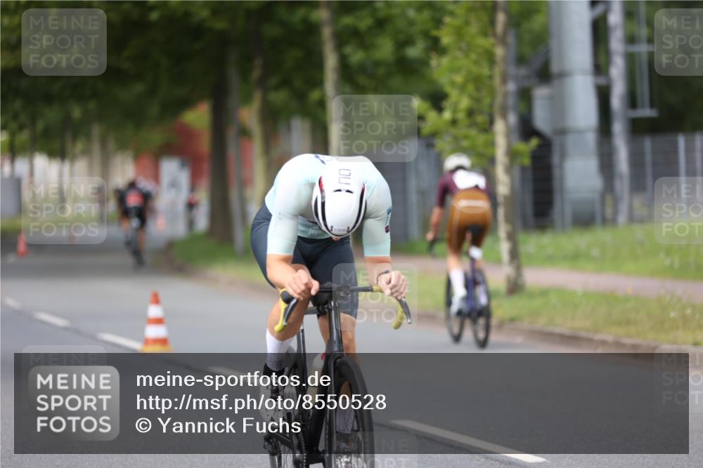 10.08.2025 - GEWOBA Citytriathlon Bremen Yannick Fuchs http://msf.ph/oto/8550528 10.08.2025 12:24:35 Radfahren 557, 597, 613, 623, 660, 672, 698, 705, 724, 779, 809, 883, 925, 964, 1006, 1036 meine-sportfotos.de