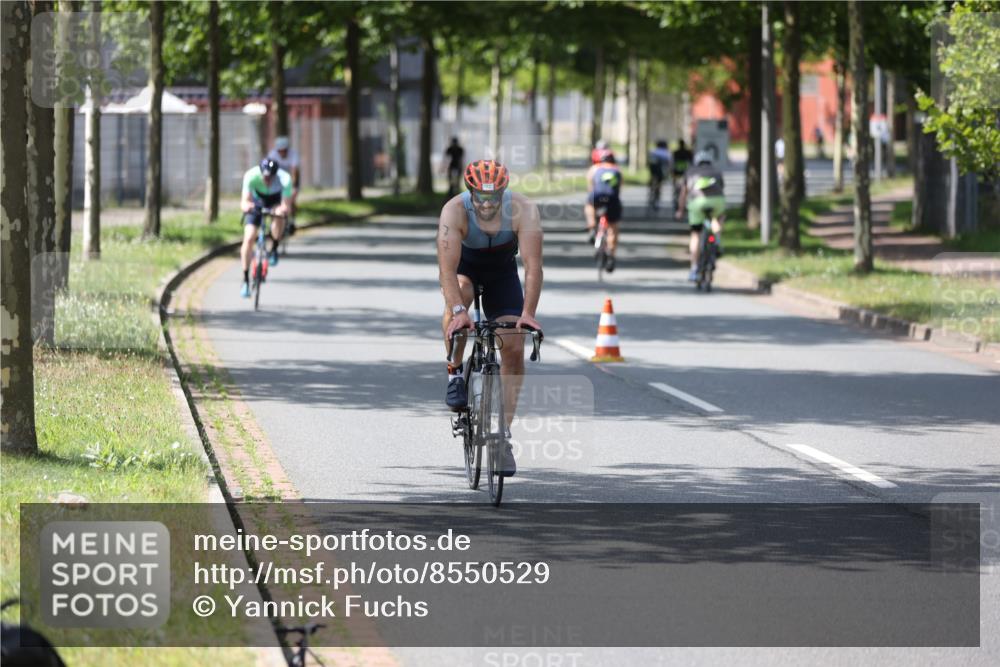 10.08.2025 - GEWOBA Citytriathlon Bremen Yannick Fuchs http://msf.ph/oto/8550529 10.08.2025 14:14:35 Radfahren 68, 77, 93, 105, 113, 122, 143 meine-sportfotos.de