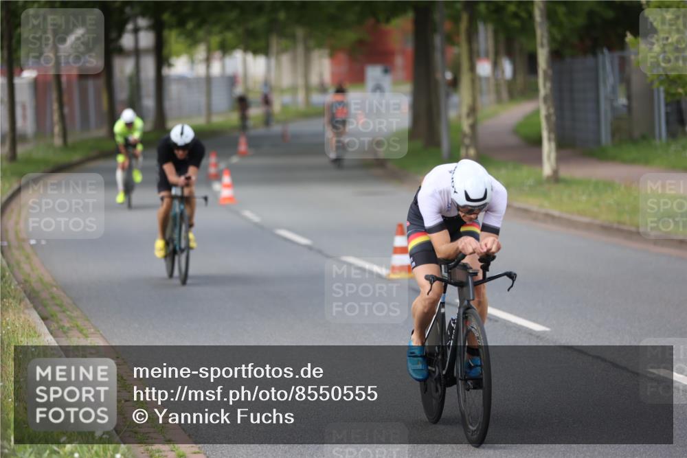 10.08.2025 - GEWOBA Citytriathlon Bremen Yannick Fuchs http://msf.ph/oto/8550555 10.08.2025 12:24:47 Radfahren 597, 660, 672, 698, 737, 880, 890, 896, 954, 955, 1006 meine-sportfotos.de