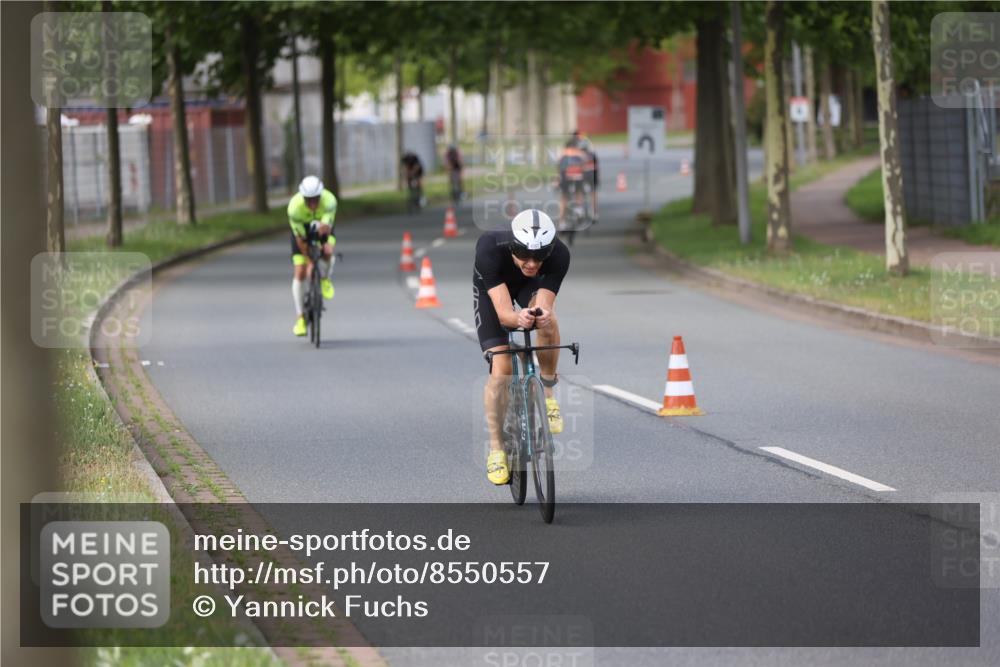 10.08.2025 - GEWOBA Citytriathlon Bremen Yannick Fuchs http://msf.ph/oto/8550557 10.08.2025 12:24:48 Radfahren 597, 660, 672, 698, 737, 880, 890, 896, 954, 955, 1006 meine-sportfotos.de