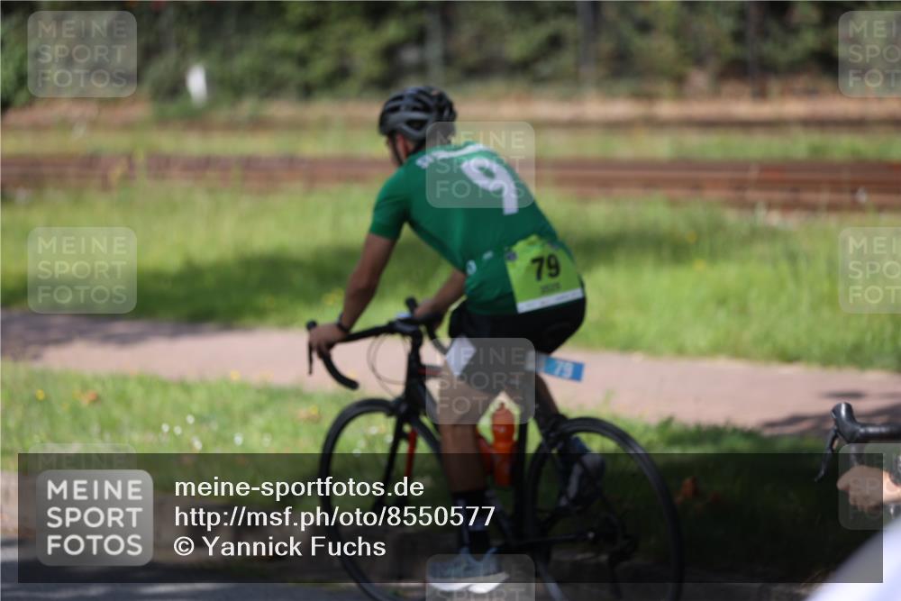 10.08.2025 - GEWOBA Citytriathlon Bremen Yannick Fuchs http://msf.ph/oto/8550577 10.08.2025 14:14:41 Radfahren 68, 77, 93, 96, 105, 113, 143 meine-sportfotos.de