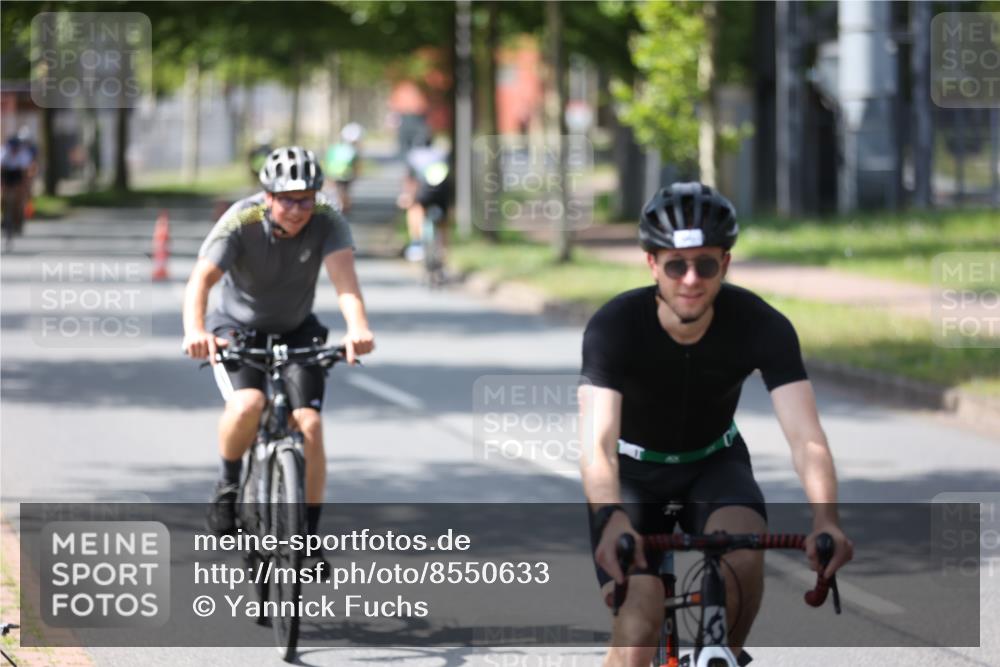 10.08.2025 - GEWOBA Citytriathlon Bremen Yannick Fuchs http://msf.ph/oto/8550633 10.08.2025 14:14:50 Radfahren 37, 68, 82, 96, 105, 113, 143, 226 meine-sportfotos.de