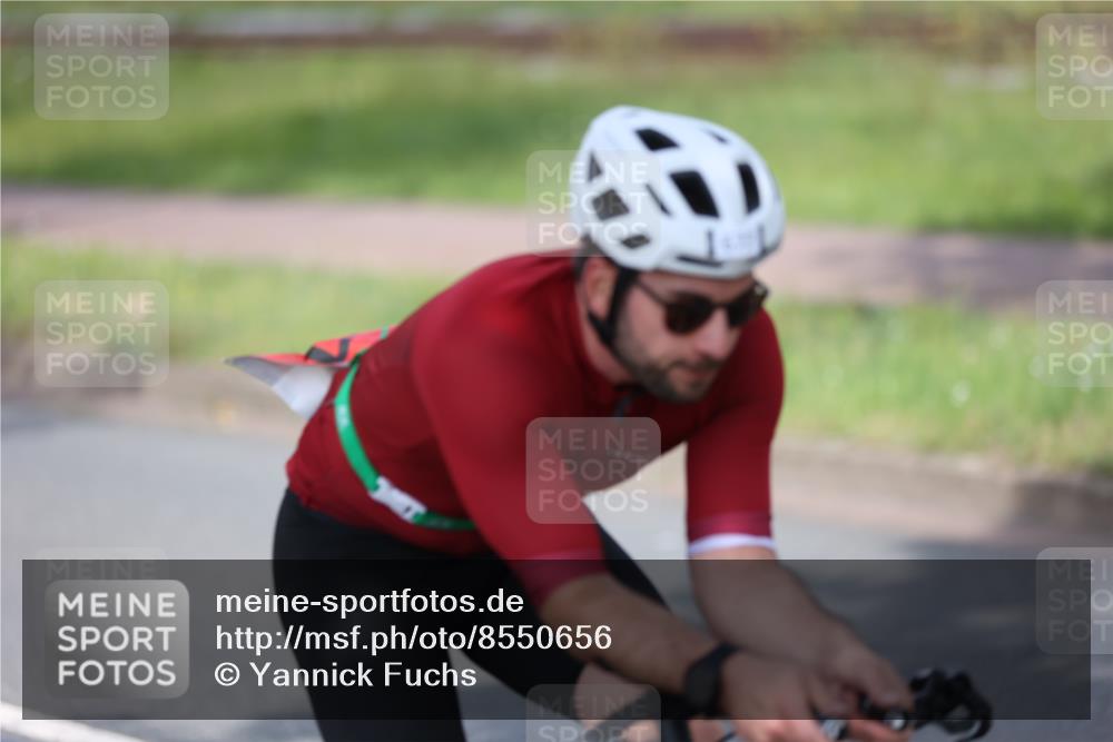 10.08.2025 - GEWOBA Citytriathlon Bremen Yannick Fuchs http://msf.ph/oto/8550656 10.08.2025 12:25:48 Radfahren 677, 684, 693, 755, 830, 849, 850, 968, 1014 meine-sportfotos.de