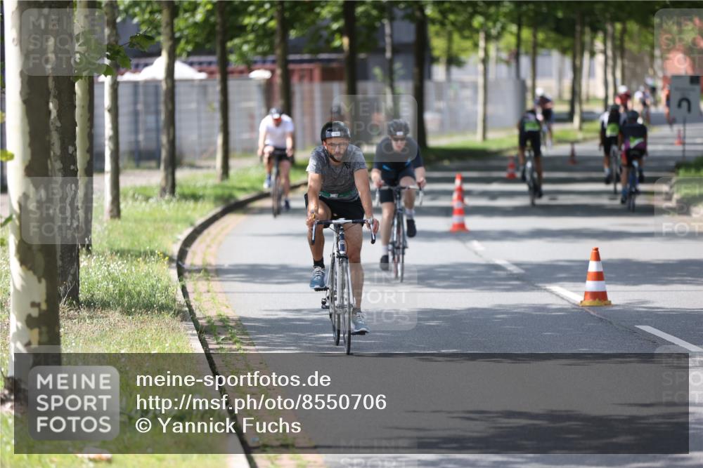 10.08.2025 - GEWOBA Citytriathlon Bremen Yannick Fuchs http://msf.ph/oto/8550706 10.08.2025 14:15:10 Radfahren 15, 45, 55, 76, 88, 108, 133, 146, 151, 226 meine-sportfotos.de