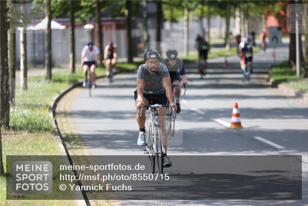 10.08.2025 - GEWOBA Citytriathlon Bremen Yannick Fuchs http://msf.ph/oto/8550715 10.08.2025 14:15:10 Radfahren 15, 45, 55, 76, 88, 108, 133, 146, 151, 226 meine-sportfotos.de