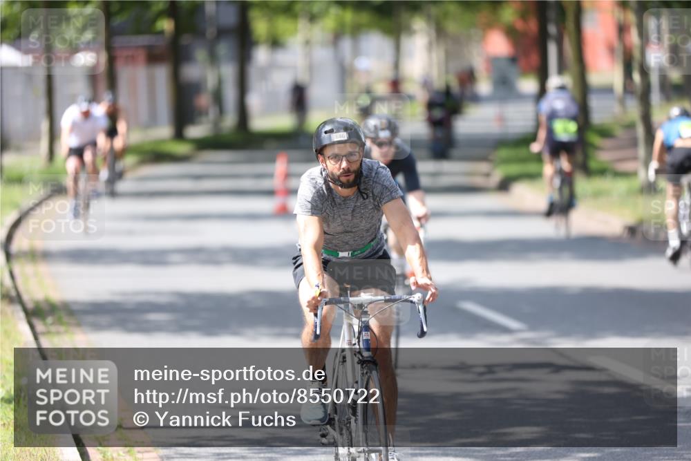 10.08.2025 - GEWOBA Citytriathlon Bremen Yannick Fuchs http://msf.ph/oto/8550722 10.08.2025 14:15:11 Radfahren 15, 45, 55, 76, 88, 97, 108, 133, 146, 151, 226 meine-sportfotos.de