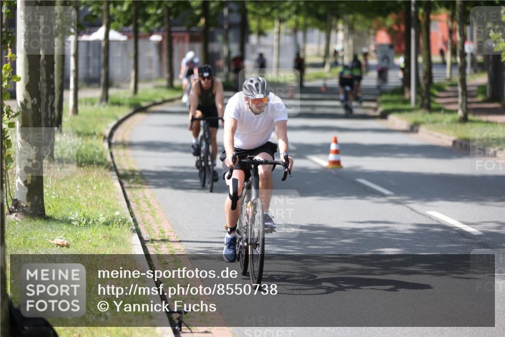 10.08.2025 - GEWOBA Citytriathlon Bremen Yannick Fuchs http://msf.ph/oto/8550738 10.08.2025 14:15:15 Radfahren 15, 45, 54, 55, 76, 88, 97, 108, 133, 146, 151 meine-sportfotos.de