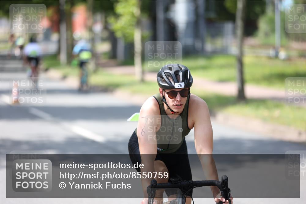 10.08.2025 - GEWOBA Citytriathlon Bremen Yannick Fuchs http://msf.ph/oto/8550759 10.08.2025 14:15:17 Radfahren 15, 45, 54, 55, 76, 88, 97, 108, 133, 146 meine-sportfotos.de