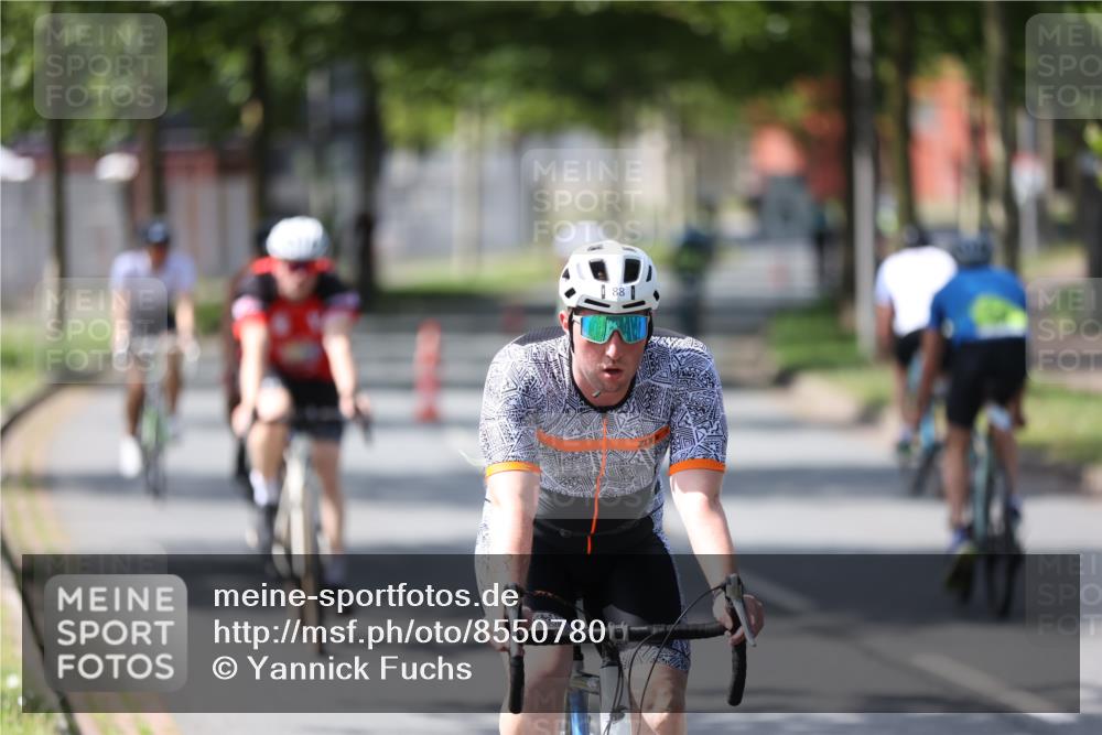 10.08.2025 - GEWOBA Citytriathlon Bremen Yannick Fuchs http://msf.ph/oto/8550780 10.08.2025 14:15:21 Radfahren 15, 45, 54, 55, 76, 88, 97, 108, 123 meine-sportfotos.de