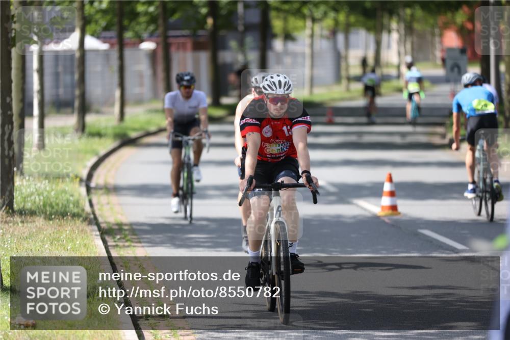 10.08.2025 - GEWOBA Citytriathlon Bremen Yannick Fuchs http://msf.ph/oto/8550782 10.08.2025 14:15:21 Radfahren 15, 45, 54, 55, 76, 88, 97, 108, 123 meine-sportfotos.de