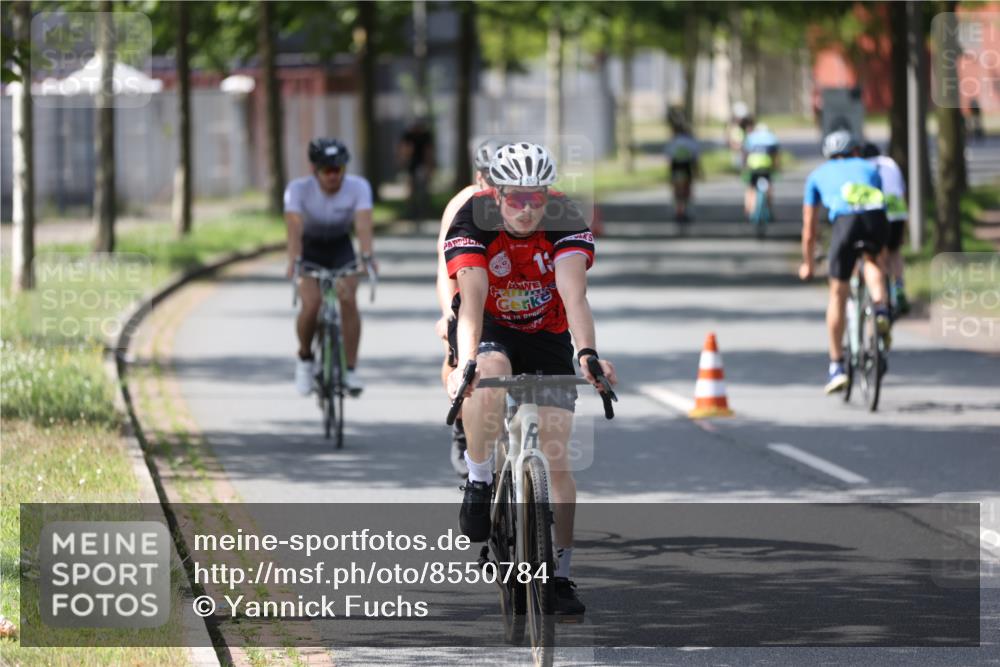 10.08.2025 - GEWOBA Citytriathlon Bremen Yannick Fuchs http://msf.ph/oto/8550784 10.08.2025 14:15:21 Radfahren 15, 45, 54, 55, 76, 88, 97, 108, 123 meine-sportfotos.de
