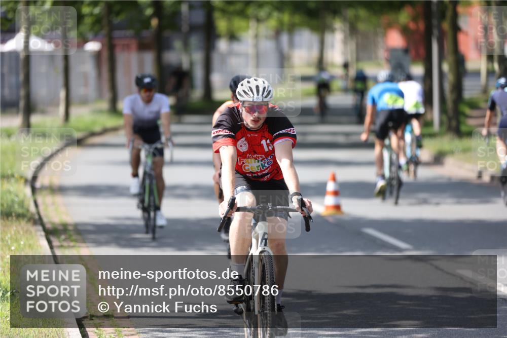 10.08.2025 - GEWOBA Citytriathlon Bremen Yannick Fuchs http://msf.ph/oto/8550786 10.08.2025 14:15:22 Radfahren 15, 45, 54, 55, 76, 88, 97, 108, 123 meine-sportfotos.de