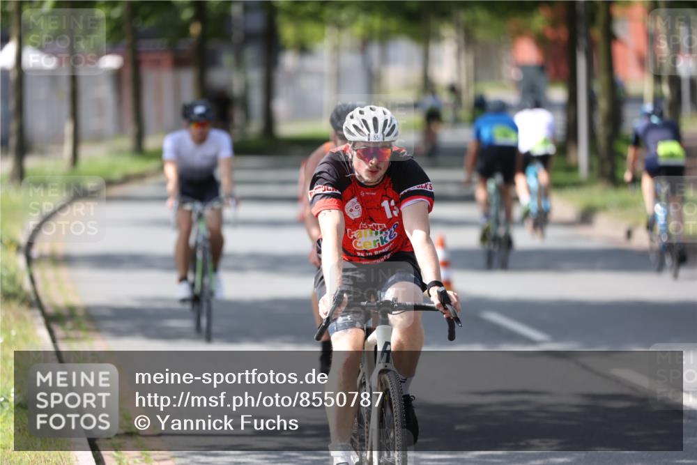 10.08.2025 - GEWOBA Citytriathlon Bremen Yannick Fuchs http://msf.ph/oto/8550787 10.08.2025 14:15:22 Radfahren 15, 45, 54, 55, 76, 88, 97, 108, 123 meine-sportfotos.de