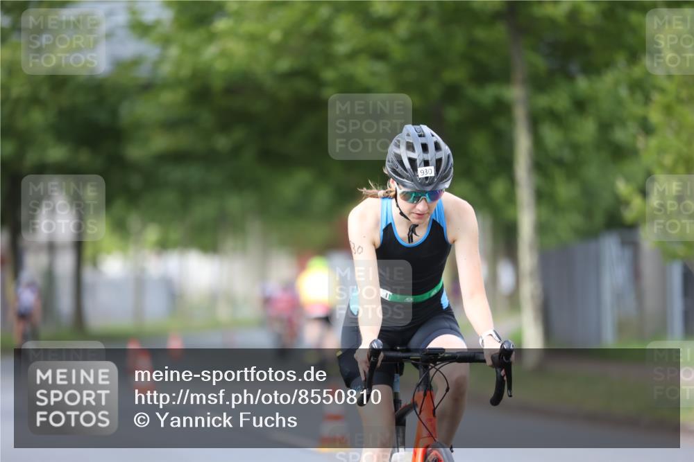 10.08.2025 - GEWOBA Citytriathlon Bremen Yannick Fuchs http://msf.ph/oto/8550810 10.08.2025 12:26:33 Radfahren 574, 628, 668, 710, 731, 837, 903, 930, 939, 972 meine-sportfotos.de
