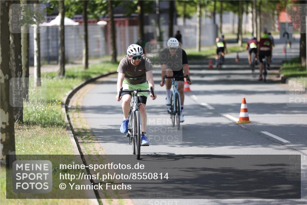 10.08.2025 - GEWOBA Citytriathlon Bremen Yannick Fuchs http://msf.ph/oto/8550814 10.08.2025 14:15:34 Radfahren 45, 54, 55, 72, 97, 98, 118, 123, 187 meine-sportfotos.de