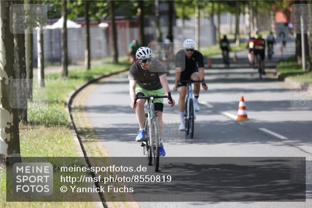 10.08.2025 - GEWOBA Citytriathlon Bremen Yannick Fuchs http://msf.ph/oto/8550819 10.08.2025 14:15:35 Radfahren 54, 72, 74, 97, 98, 118, 123, 187 meine-sportfotos.de