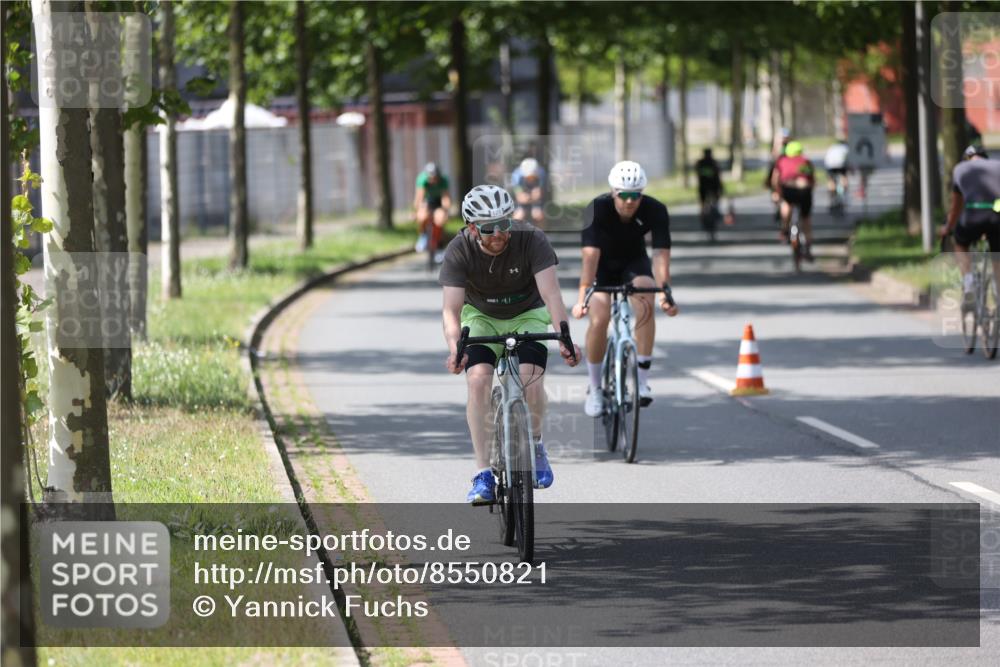 10.08.2025 - GEWOBA Citytriathlon Bremen Yannick Fuchs http://msf.ph/oto/8550821 10.08.2025 14:15:35 Radfahren 54, 72, 74, 97, 98, 118, 123, 187 meine-sportfotos.de