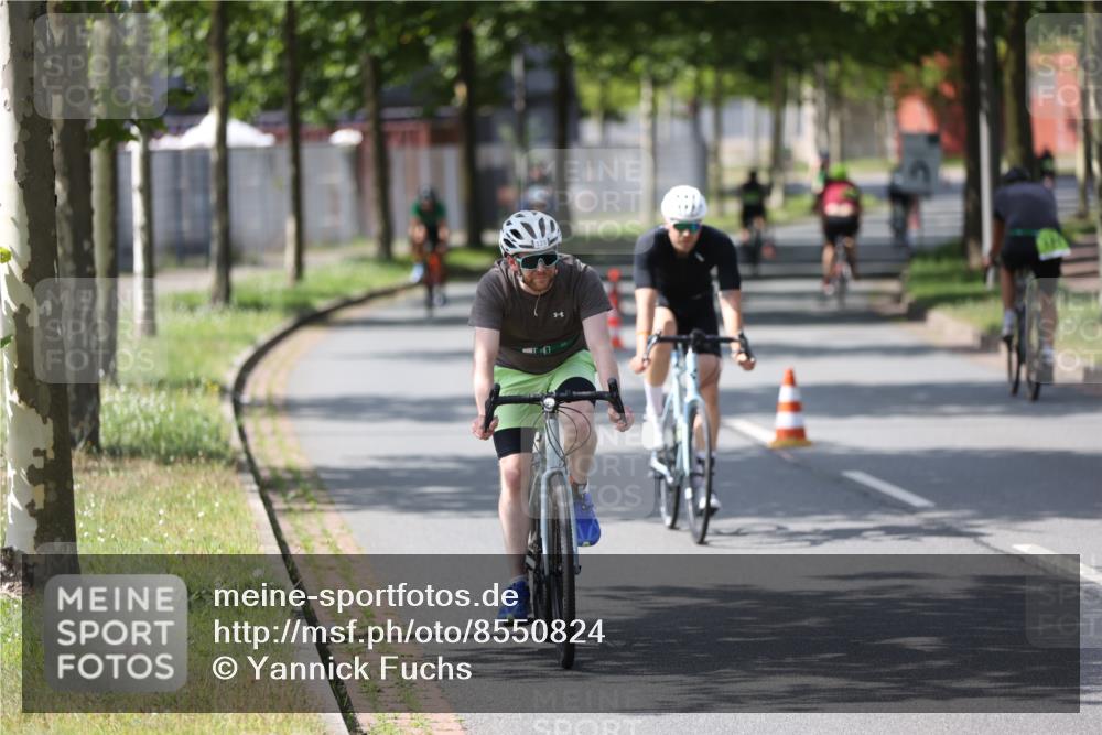 10.08.2025 - GEWOBA Citytriathlon Bremen Yannick Fuchs http://msf.ph/oto/8550824 10.08.2025 14:15:35 Radfahren 54, 72, 74, 97, 98, 118, 123, 187 meine-sportfotos.de