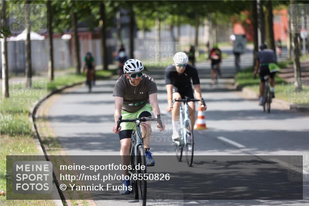 10.08.2025 - GEWOBA Citytriathlon Bremen Yannick Fuchs http://msf.ph/oto/8550826 10.08.2025 14:15:35 Radfahren 54, 72, 74, 97, 98, 118, 123, 187 meine-sportfotos.de