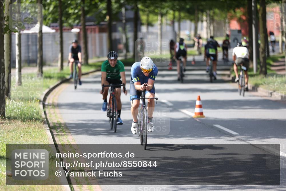 10.08.2025 - GEWOBA Citytriathlon Bremen Yannick Fuchs http://msf.ph/oto/8550844 10.08.2025 14:15:39 Radfahren 72, 74, 98, 118, 123, 187 meine-sportfotos.de