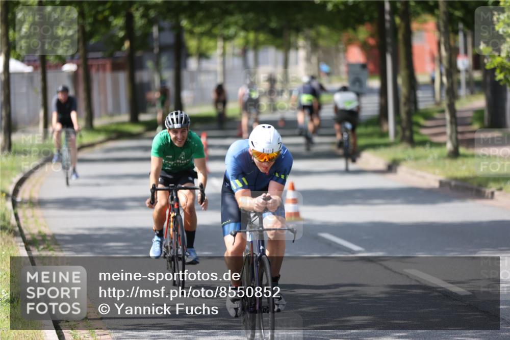 10.08.2025 - GEWOBA Citytriathlon Bremen Yannick Fuchs http://msf.ph/oto/8550852 10.08.2025 14:15:39 Radfahren 72, 74, 98, 118, 123, 187 meine-sportfotos.de