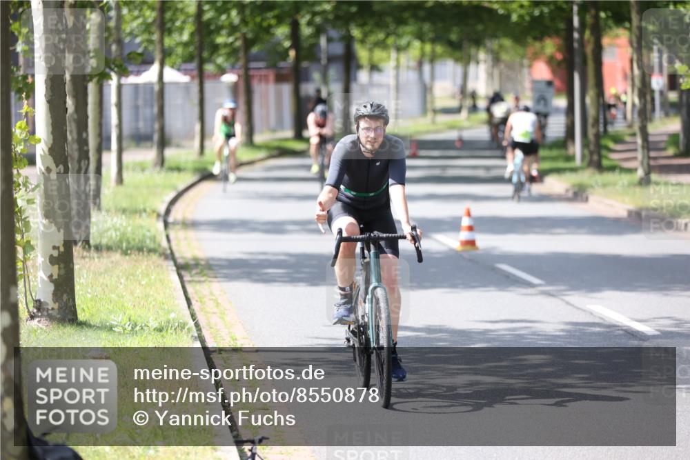10.08.2025 - GEWOBA Citytriathlon Bremen Yannick Fuchs http://msf.ph/oto/8550878 10.08.2025 14:15:43 Radfahren 72, 74, 98, 118, 123, 187, 271 meine-sportfotos.de