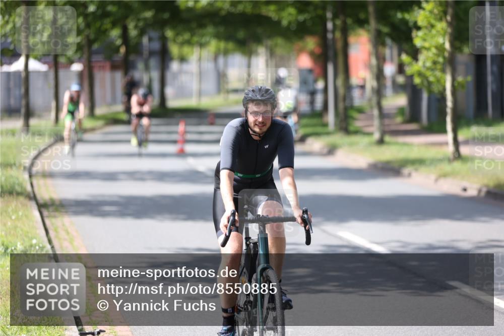 10.08.2025 - GEWOBA Citytriathlon Bremen Yannick Fuchs http://msf.ph/oto/8550885 10.08.2025 14:15:43 Radfahren 72, 74, 98, 118, 123, 187, 271 meine-sportfotos.de