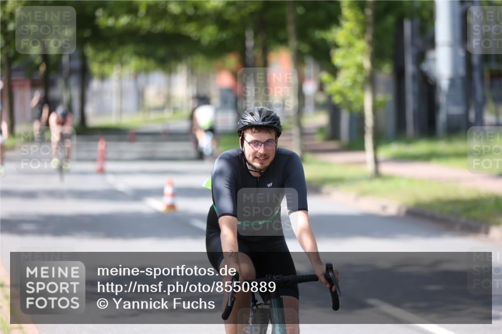 10.08.2025 - GEWOBA Citytriathlon Bremen Yannick Fuchs http://msf.ph/oto/8550889 10.08.2025 14:15:44 Radfahren 72, 74, 98, 118, 187, 271 meine-sportfotos.de