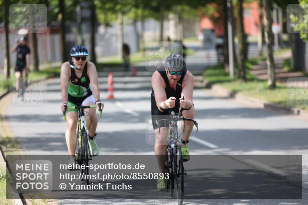 10.08.2025 - GEWOBA Citytriathlon Bremen Yannick Fuchs http://msf.ph/oto/8550893 10.08.2025 14:15:46 Radfahren 72, 74, 98, 118, 187, 271 meine-sportfotos.de