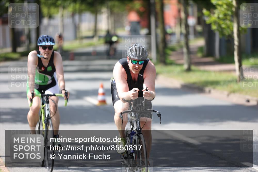 10.08.2025 - GEWOBA Citytriathlon Bremen Yannick Fuchs http://msf.ph/oto/8550897 10.08.2025 14:15:47 Radfahren 43, 72, 74, 98, 118, 187, 271 meine-sportfotos.de