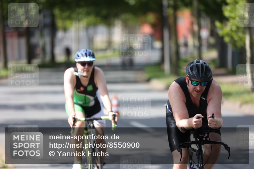 10.08.2025 - GEWOBA Citytriathlon Bremen Yannick Fuchs http://msf.ph/oto/8550900 10.08.2025 14:15:47 Radfahren 43, 72, 74, 98, 118, 187, 271 meine-sportfotos.de