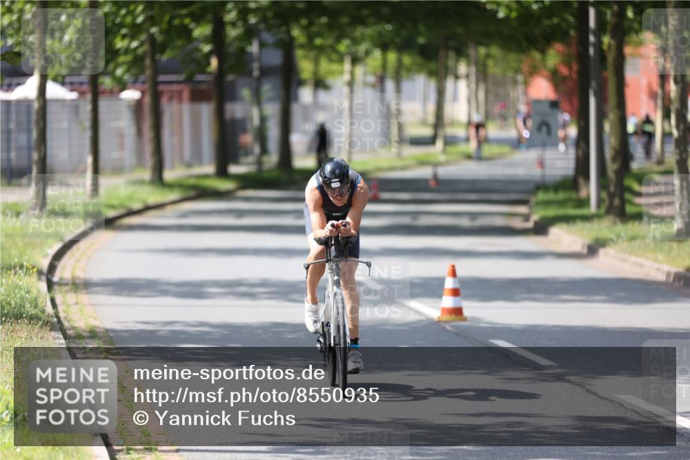 10.08.2025 - GEWOBA Citytriathlon Bremen Yannick Fuchs http://msf.ph/oto/8550935 10.08.2025 14:15:52 Radfahren 43, 72, 74, 98, 129, 187, 271 meine-sportfotos.de