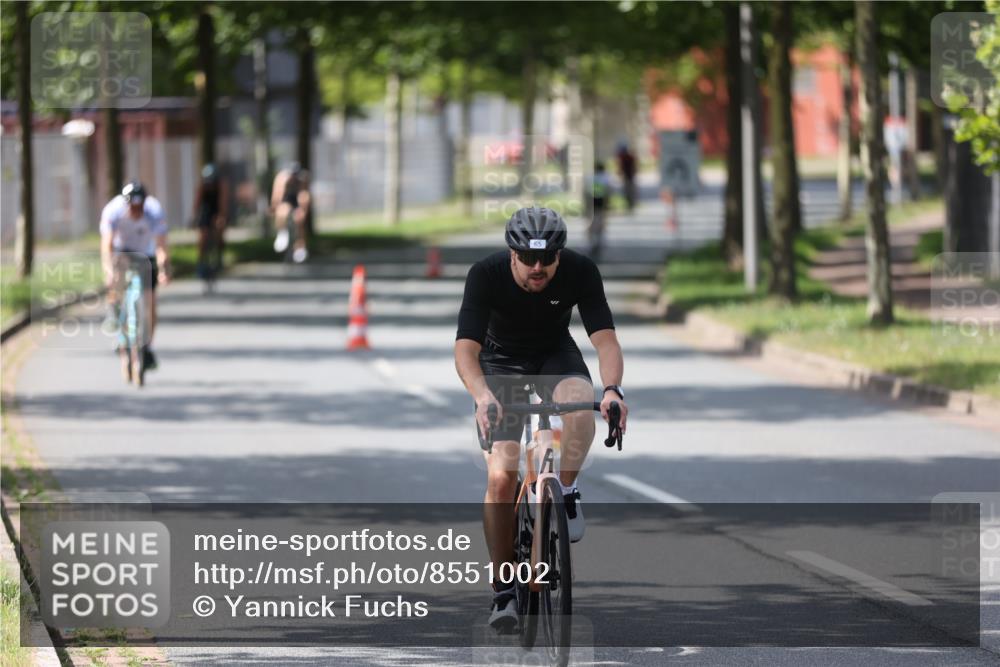 10.08.2025 - GEWOBA Citytriathlon Bremen Yannick Fuchs http://msf.ph/oto/8551002 10.08.2025 14:16:14 Radfahren 2, 23, 24, 38, 46, 48, 57, 62, 63, 65, 92, 129 meine-sportfotos.de