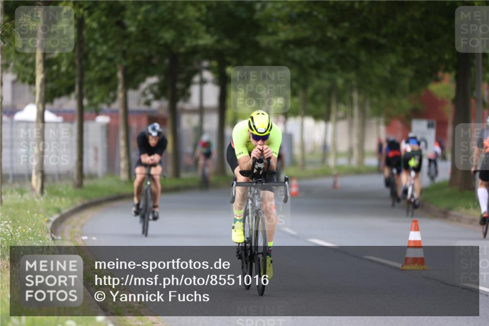 10.08.2025 - GEWOBA Citytriathlon Bremen Yannick Fuchs http://msf.ph/oto/8551016 10.08.2025 12:27:27 Radfahren 568, 586, 633, 792, 835, 929, 962, 1038 meine-sportfotos.de