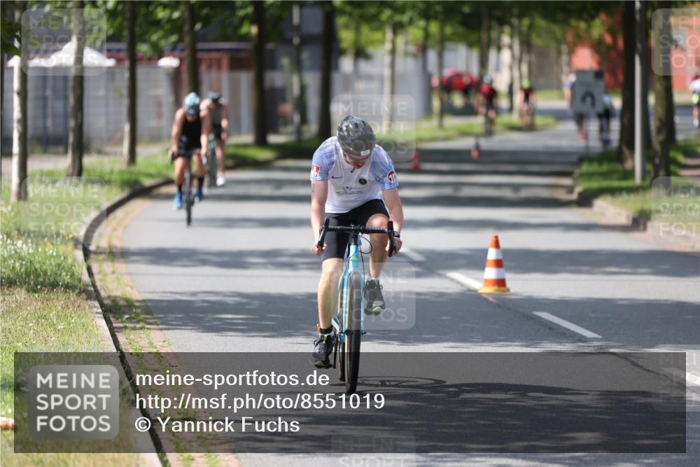 10.08.2025 - GEWOBA Citytriathlon Bremen Yannick Fuchs http://msf.ph/oto/8551019 10.08.2025 14:16:16 Radfahren 2, 23, 24, 38, 46, 48, 57, 62, 63, 65, 92, 144 meine-sportfotos.de
