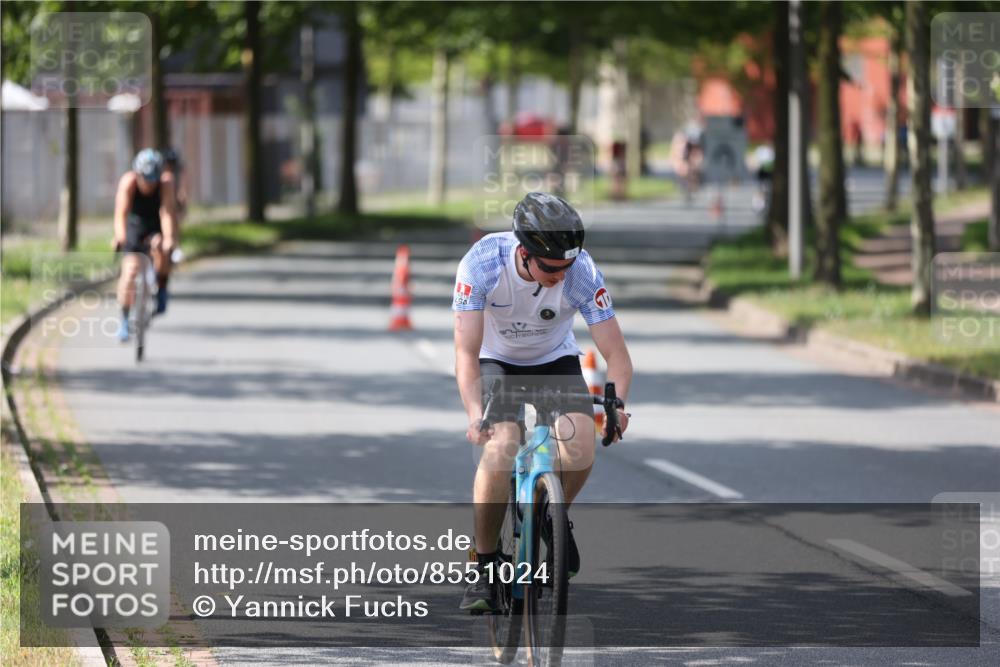 10.08.2025 - GEWOBA Citytriathlon Bremen Yannick Fuchs http://msf.ph/oto/8551024 10.08.2025 14:16:16 Radfahren 2, 23, 24, 38, 46, 48, 57, 62, 63, 65, 92, 144 meine-sportfotos.de