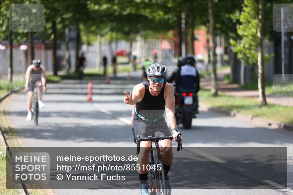 10.08.2025 - GEWOBA Citytriathlon Bremen Yannick Fuchs http://msf.ph/oto/8551045 10.08.2025 14:16:19 Radfahren 2, 23, 24, 31, 38, 48, 57, 62, 63, 65, 121, 144 meine-sportfotos.de