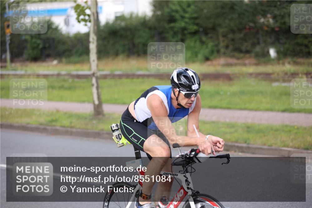 10.08.2025 - GEWOBA Citytriathlon Bremen Yannick Fuchs http://msf.ph/oto/8551084 10.08.2025 12:28:14 Radfahren 612, 651, 676, 685, 697, 713, 716, 748, 812, 898, 907 meine-sportfotos.de