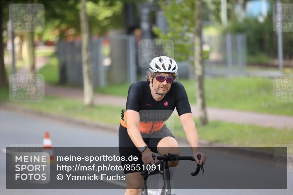 10.08.2025 - GEWOBA Citytriathlon Bremen Yannick Fuchs http://msf.ph/oto/8551091 10.08.2025 12:28:18 Radfahren 612, 651, 685, 716, 748, 812, 816, 898, 907, 980 meine-sportfotos.de