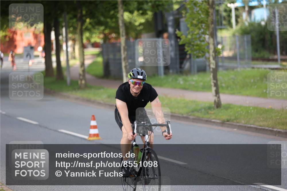 10.08.2025 - GEWOBA Citytriathlon Bremen Yannick Fuchs http://msf.ph/oto/8551098 10.08.2025 12:28:19 Radfahren 612, 625, 651, 685, 748, 812, 816, 828, 898, 907, 980 meine-sportfotos.de