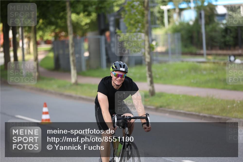 10.08.2025 - GEWOBA Citytriathlon Bremen Yannick Fuchs http://msf.ph/oto/8551100 10.08.2025 12:28:19 Radfahren 612, 625, 651, 685, 748, 812, 816, 828, 898, 907, 980 meine-sportfotos.de