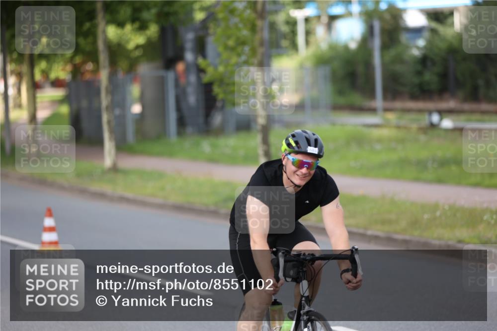 10.08.2025 - GEWOBA Citytriathlon Bremen Yannick Fuchs http://msf.ph/oto/8551102 10.08.2025 12:28:19 Radfahren 612, 625, 651, 685, 748, 812, 816, 828, 898, 907, 980 meine-sportfotos.de