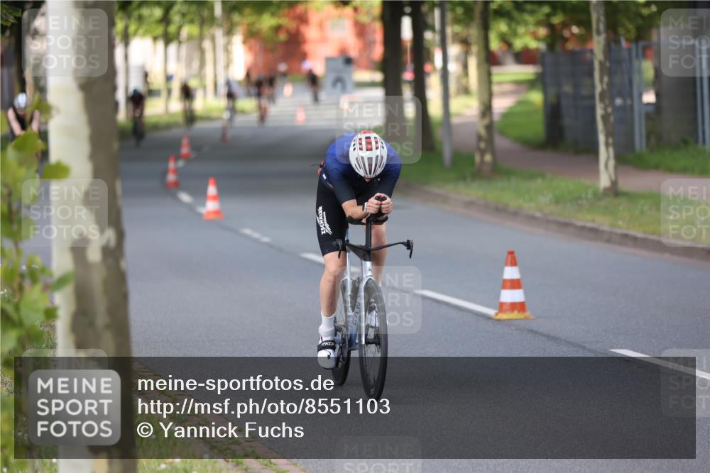 10.08.2025 - GEWOBA Citytriathlon Bremen Yannick Fuchs http://msf.ph/oto/8551103 10.08.2025 12:28:21 Radfahren 612, 625, 651, 685, 748, 812, 816, 828, 898, 907, 941, 980 meine-sportfotos.de