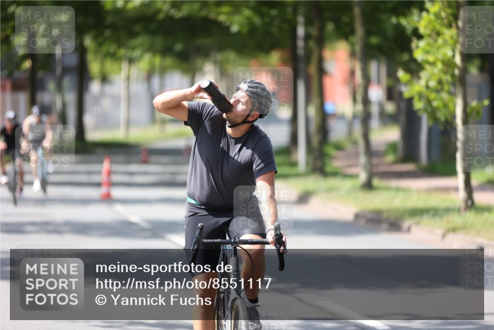 10.08.2025 - GEWOBA Citytriathlon Bremen Yannick Fuchs http://msf.ph/oto/8551117 10.08.2025 14:16:32 Radfahren 31, 38, 48, 57, 63, 64, 121, 144, 152, 173 meine-sportfotos.de